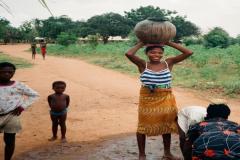 Happy-Tours-Girl-pot